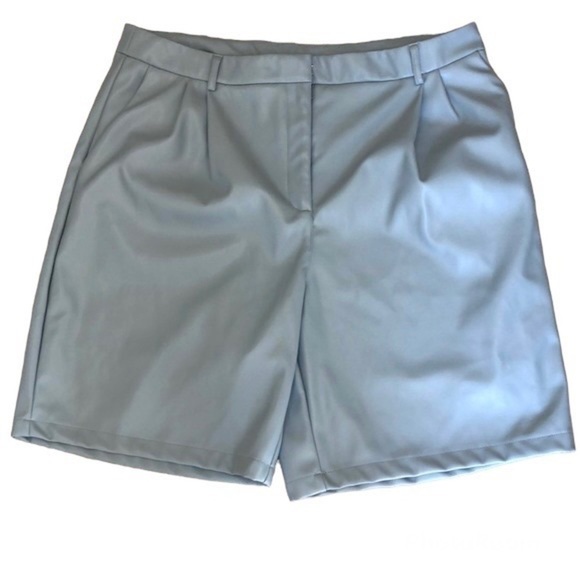 HOUSE of Harlow 1960 blue faux leather Bermuda shorts Sz M NWOT - Picture 1 of 11